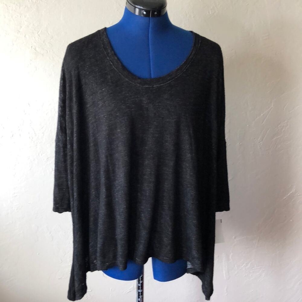 NWT Red Haute Bat Sleeve Top Size S